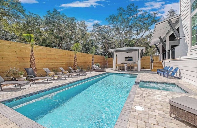 Brandon’s Luxury Home with Private Heated Pool