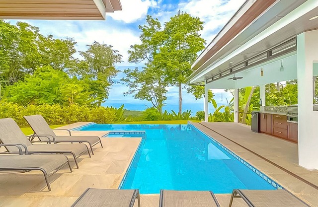 Breathtaking Ocean View House in the Jungle