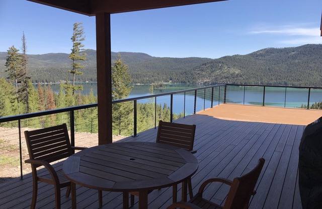 Breathtaking Views from Mountain House overlooking Ashley Lake