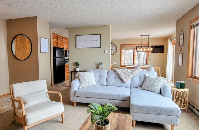 Breezy Hills - Unit 1; Lake Bemidji, King bd, Kayaks, PB Trail!