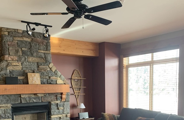 Bright and beautiful 2 bedroom plus den.