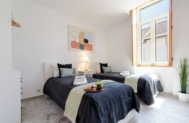 Bright and Modern House w/Terrace by Host Wise