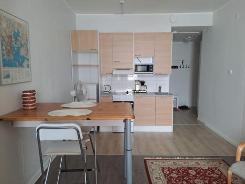 Bright and spacious studio in the vibrant city center