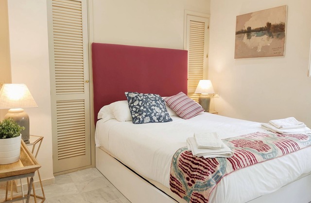 Bright Apartment at Santa Cruz 4 pax Parking Opc