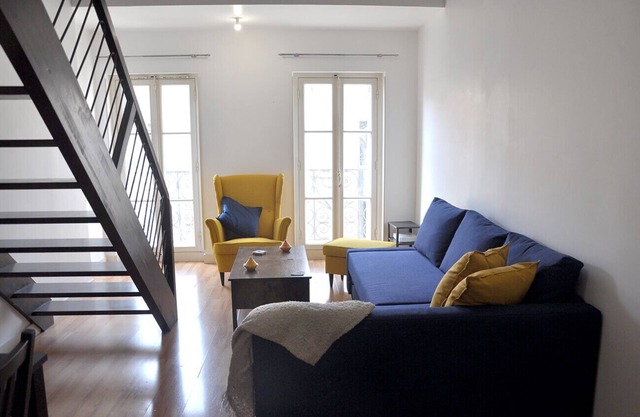 Bright apartment - near the Old Port
