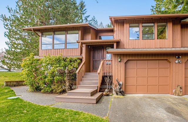 Bright home near Deer Lake with Puget Sound view, huge backyard & deck
