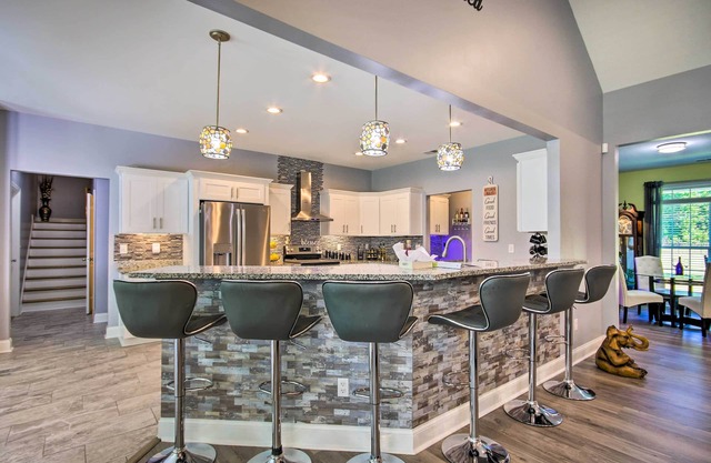Bright Hopkins Home w/Game Room & Fire Pit!