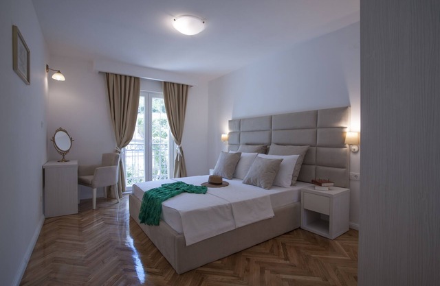 Bright & Stylish Apartment