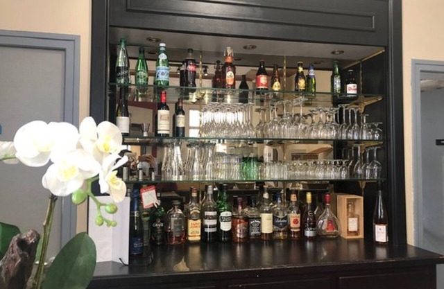 Brit Hotel Aux Sacres