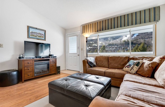 Brookside II B-304 | 1 Bed, 1 Bath