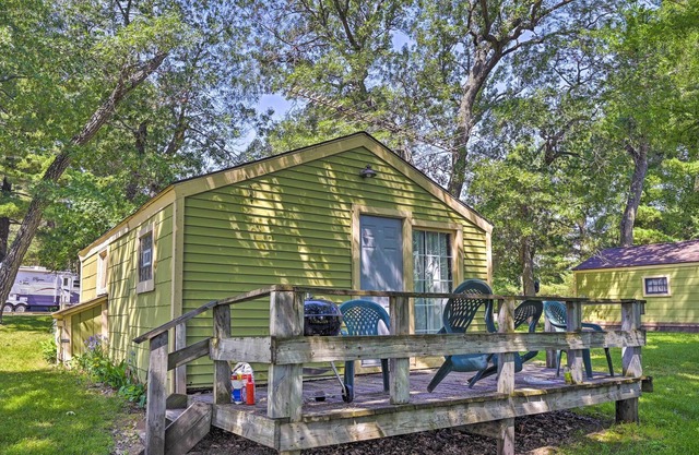 Buffalo Lake Campground Escape: Canoe & Kayak
