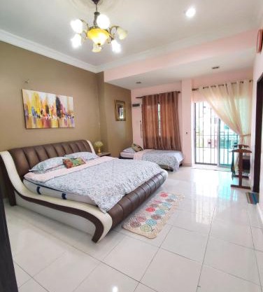 Bukit Villa Premier