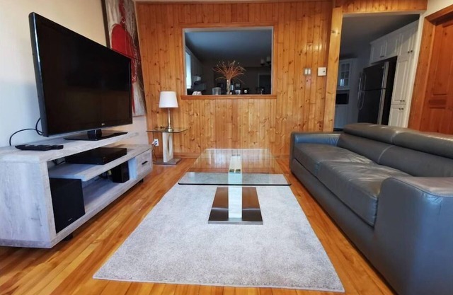 Bungalow de caractère proche Montréal et commerces