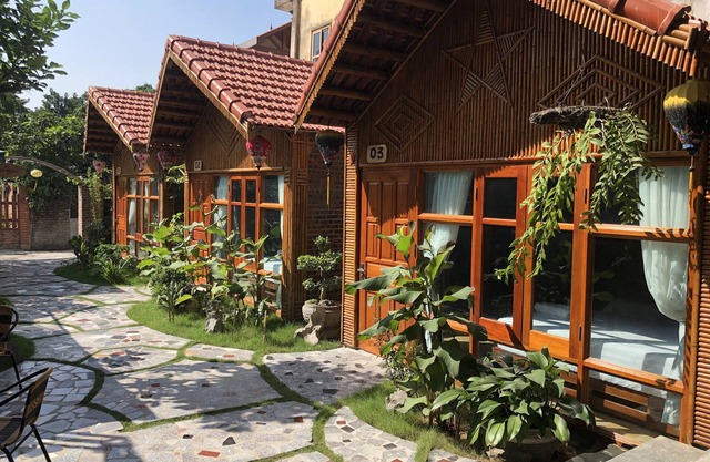 Bungalow with garden view 5 min to Tam Coc and many shop, restaurant.