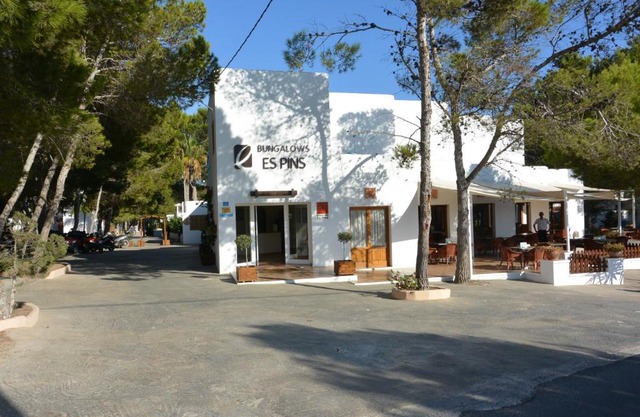 Bungalows Es Pins - Emar Hotels