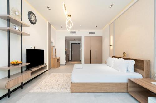 Burj View - Luxury Studio - Near Dubai Miracle & Butterfly Garden- Arjan, Dubailand