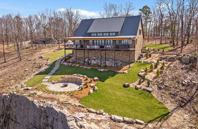 Burkhalter Estates, Burkhalter Estates on Lookout Mountain