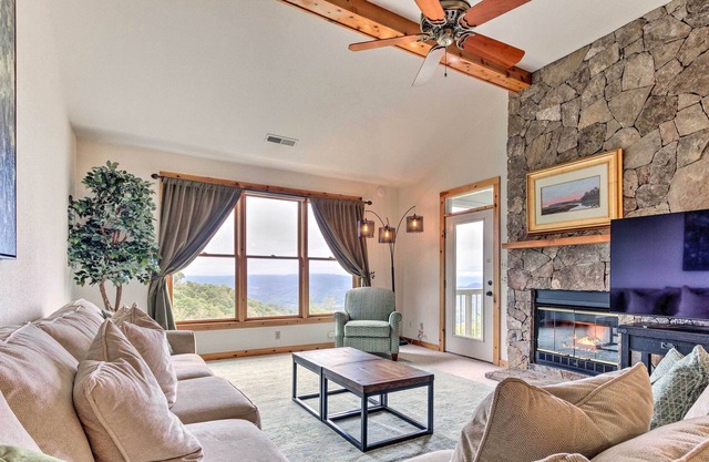 Burnsville Condo w/Balcony + Smoky Mtn. Views