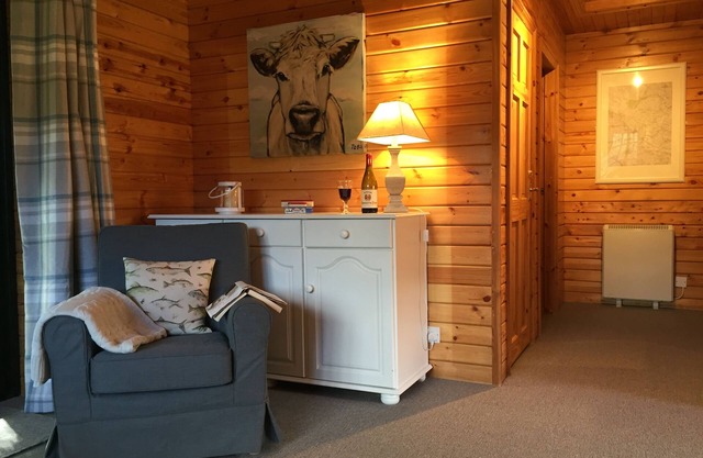 Buttercup Lodge , Lovely family/pet friendly by River Tees, near Barnard Castle