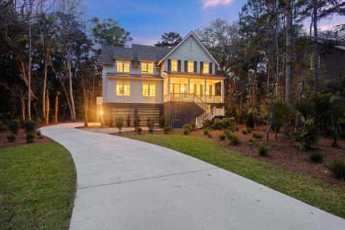 BW3131: 3131 Baywood Drive