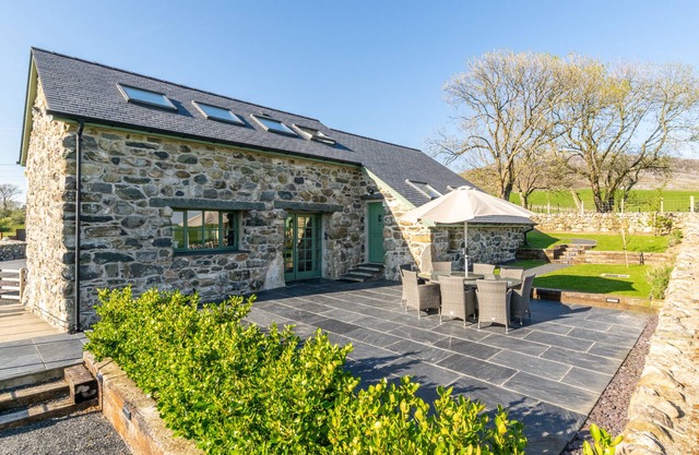 Bwthyn Nant Bach - Three Bedroom House, Sleeps 6