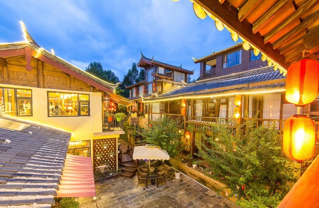 C'est La Vie Boutique Inn
