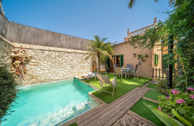 Ca na Sabatera Semi-detached House with Private Pool in Ariany