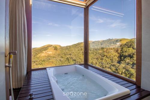 Cabana rústica com jacuzzi e vista incrível VST003