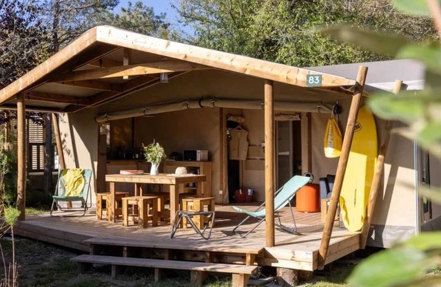 Cabane 4 étoiles - Piscine - cbgcb0c