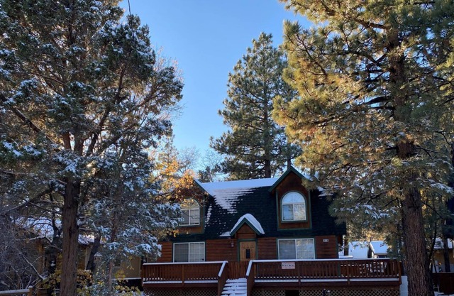 Cabin - A Good Time Rental