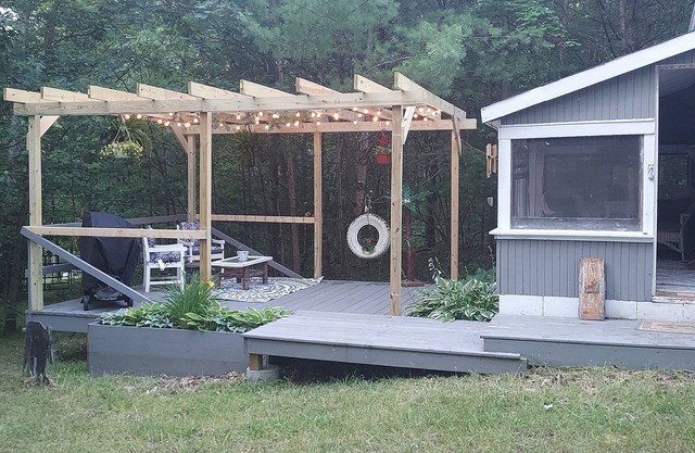 Cabin in Mio! Tubing, Hiking, & ORV get away! By Ausable river & National Forest