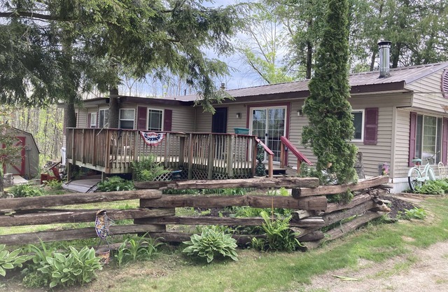 Cabin Retreat just off of White Potato Lake