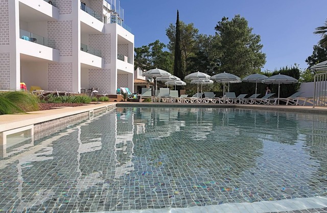 Cabot Las Velas Apartments
