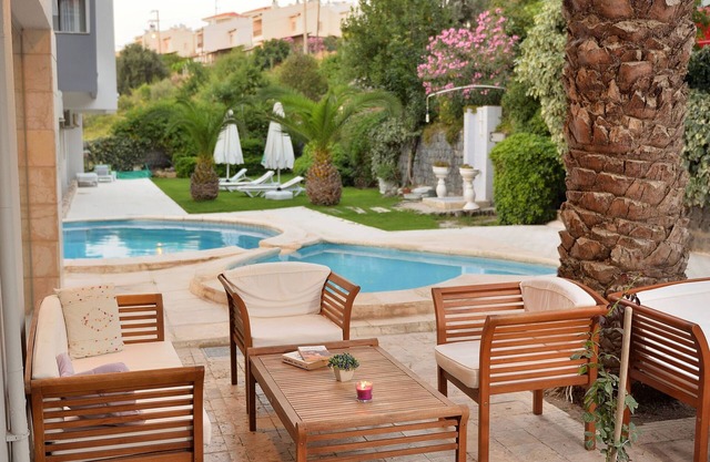 Calis Hotel