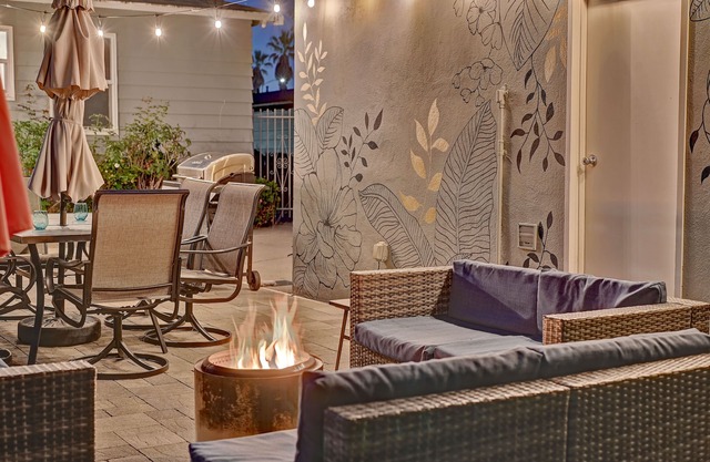 Calming Sanctuary near attractions/beaches and LAX
