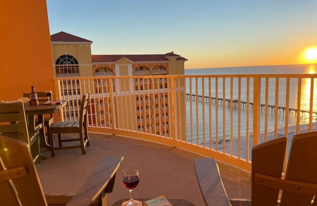 Calypso 3-2303 Penthouse Level w/Incredible View!