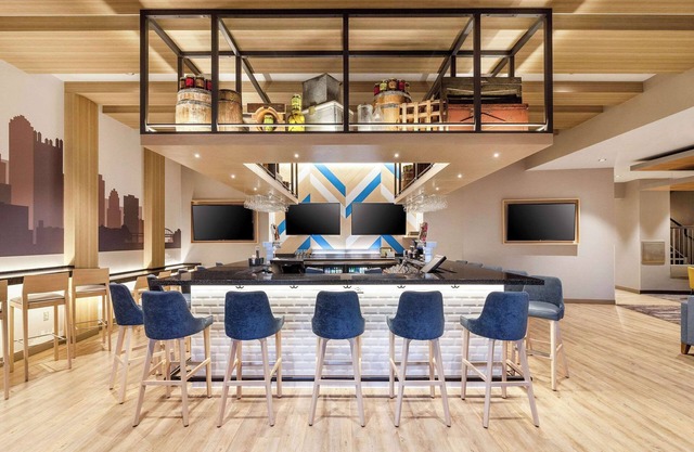 Cambria Hotel Pittsburgh - Downtown