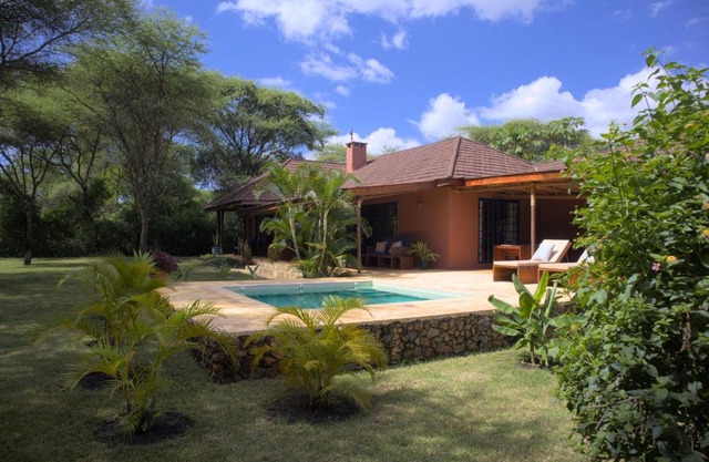 Cameleon Golf House