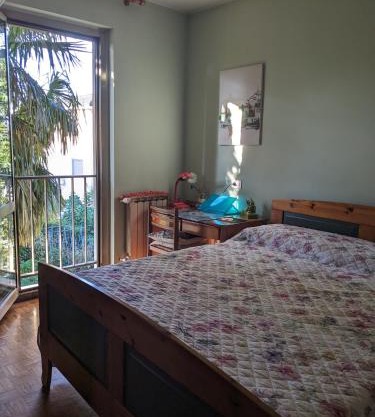 Camera con bagno in villa