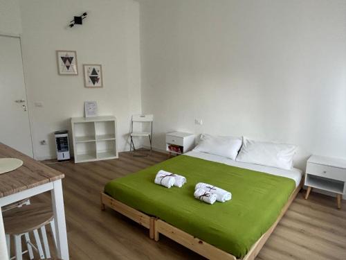 Camera con bagno privato e angolo cottura, 15MIN MALPENSA E MILANO RHO FIERA