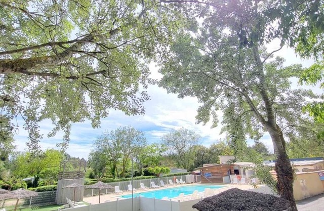 Camping 3 étoiles - Piscine - efcdfc
