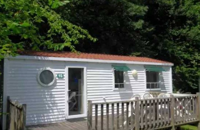 Camping 3 étoiles - Piscine - eecbgf