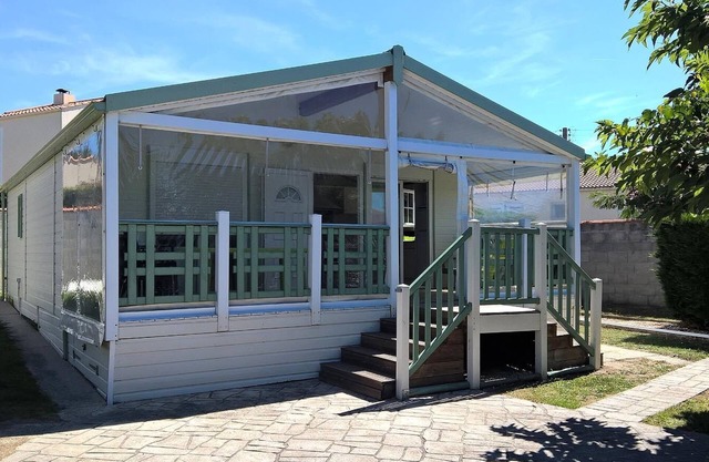 Camping de l'Auzance - Prestige Chalet XL - 3 bedrooms 58m&sup2; with terra