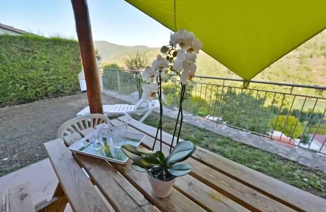 Camping de la Cascade * - House-Chalet 45m2 - Comfortable - TV - Washing machine – Sunbeds - (July and August: Friday/Friday) 6 people