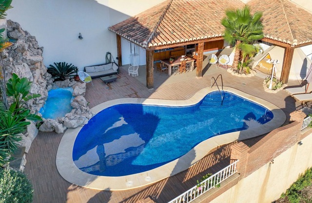 Camping "Glamping Slow Axarquia" with Private Terraces, Private Pool & Wi-Fi