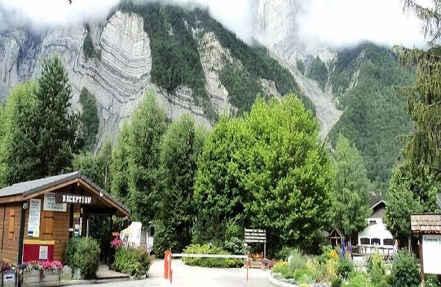 Camping Le Colporteur * - Chalet Family Classic 3 rooms 4 people Air-conditioned