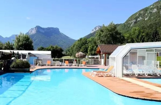 Camping Les Fontaines**** - Mobile Home Cozy Riviera 3 rooms 5 people