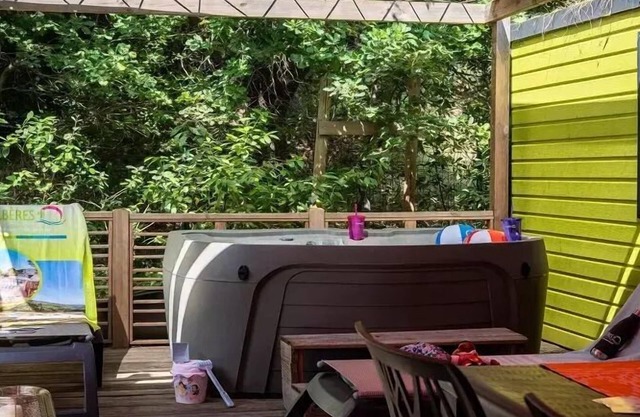 Camping les Albères* - Mobile home Premium Air-conditioned Jacuzzi 3 rooms 4 people