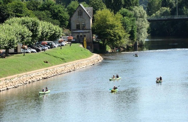 Campsite La Garenne* - La Cabane Head to head 2 people