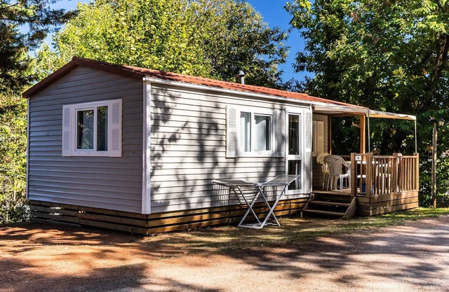 Campsite Le Val d'Ussel * - Mobile Home Classic 3 rooms 4 adults + 2 children